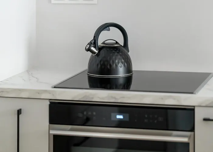 Modern With Parking & Balcony Remote Work Malta Area By Renters Prestige Apartmán *