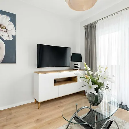 Апартаменты Modern With Parking & Balcony Remote Work Malta Area By Renters Prestige *