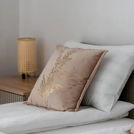 Modern With Parking & Balcony Remote Work Malta Area By Renters Prestige