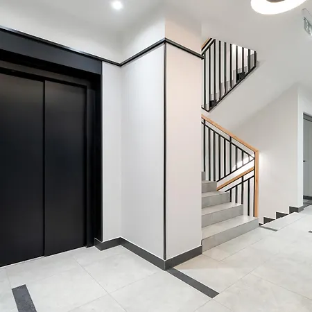 Апартаменты Modern With Parking & Balcony Remote Work Malta Area By Renters Prestige