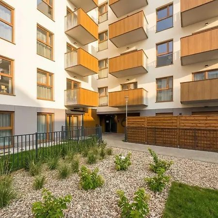 Modern With Parking & Balcony Remote Work Malta Area By Renters Prestige Апартаменти