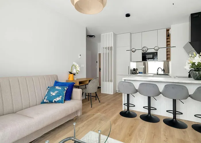 Apartment Modern With Parking & Balcony Remote Work Malta Area By Renters Prestige *