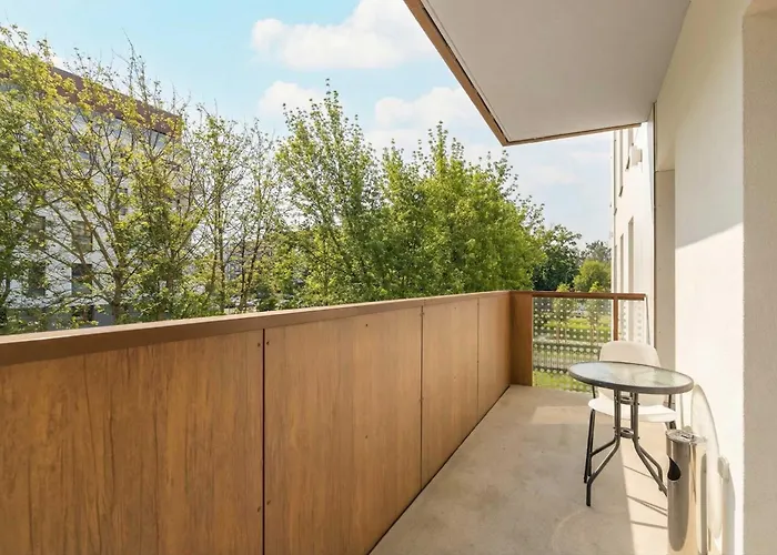 Modern With Parking & Balcony Remote Work Malta Area By Renters Prestige *